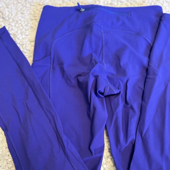 Lululemon speed up mid rise tight 28” lazurite - Picture 7 of 7